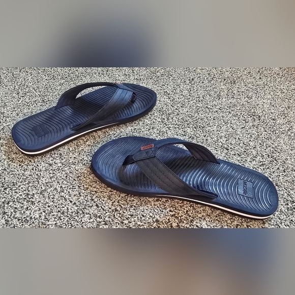 Rockin Footwear Men's Comfort Flip Flops Shoreline Series Navy SIZE 11 - Picture 3 of 7